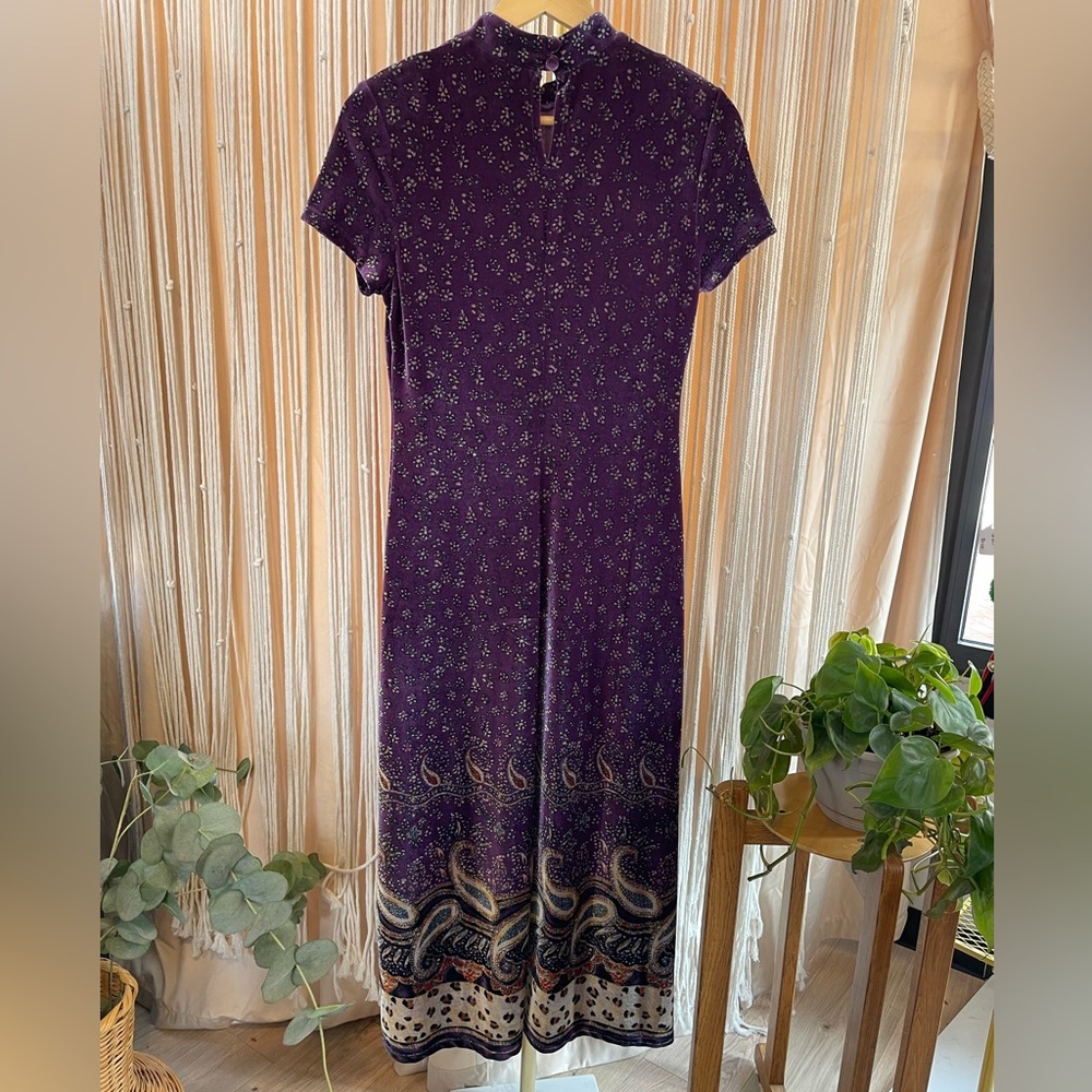 vintage purple velvet cheongsam/qipao w classic mandarin collar & short sleeves - Picture 11 of 16